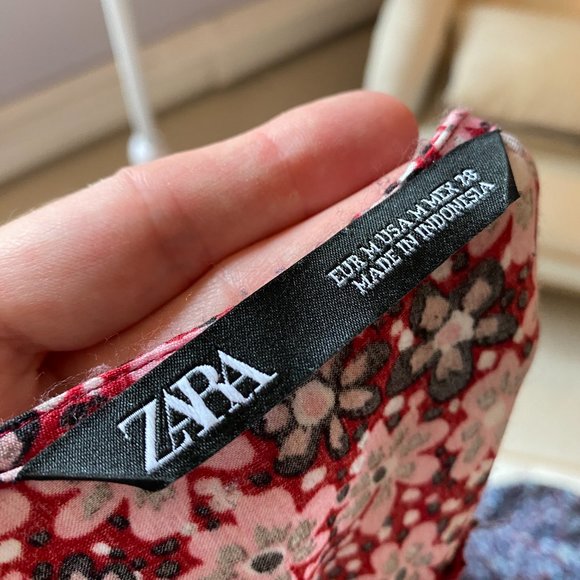 Zara floral long sleeved dress - Picture 4 of 4